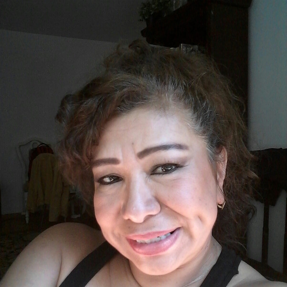Meet your Posher, Mirella